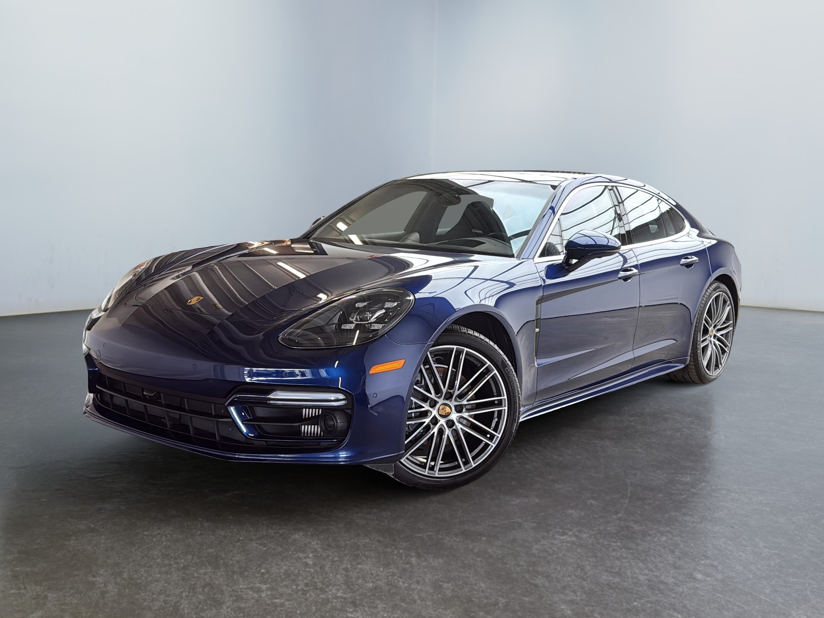 Porsche Panamera 2023