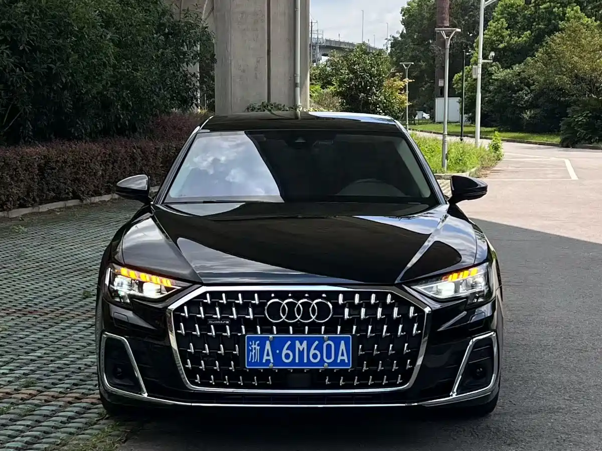 Audi A8 2023
