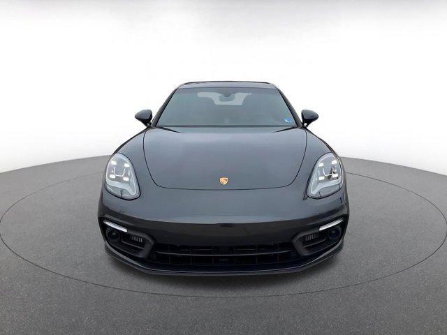Porsche Panamera 2023