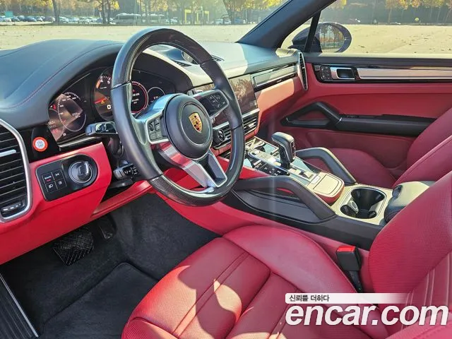 Porsche Cayenne 2022