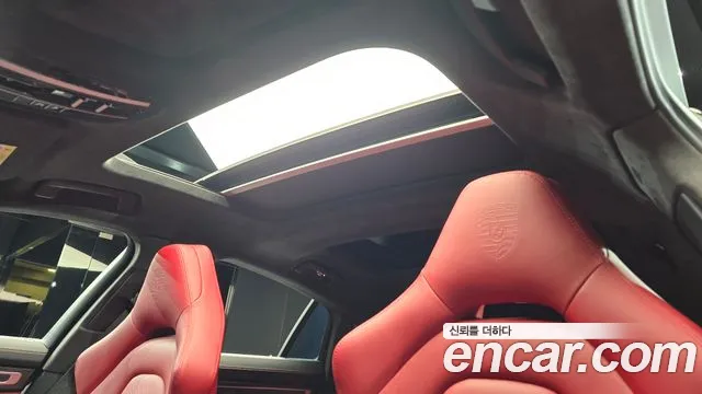 Porsche Panamera 2023