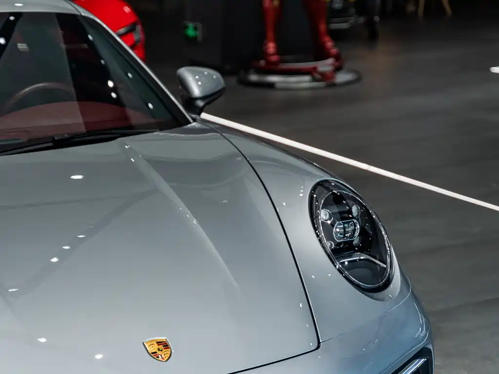 Porsche 911 2023