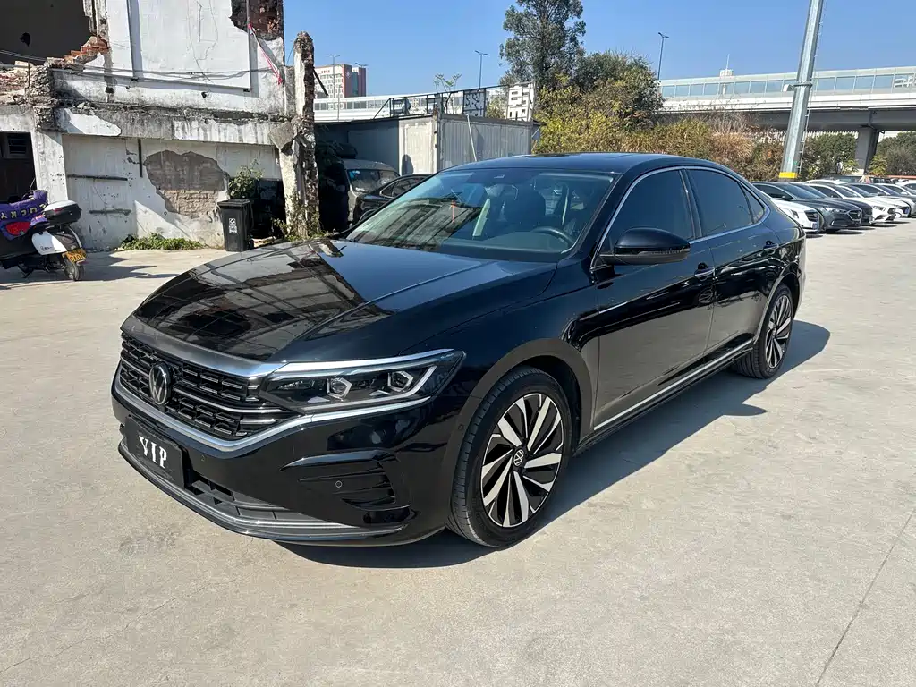 Volkswagen Passat 2022