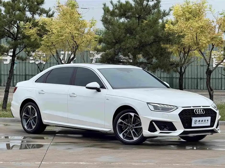 Audi A4 2023