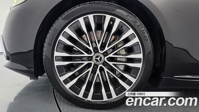 Mercedes-Benz S-Класс 2021