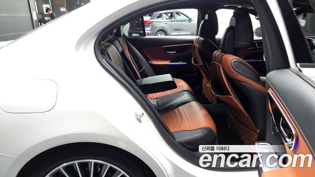 Mercedes-Benz C-Класс 2023