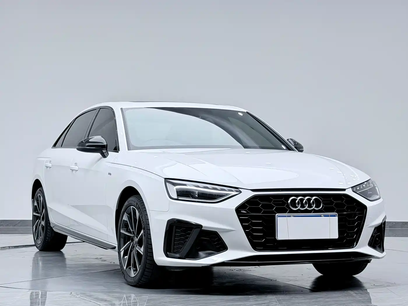 Audi A4 2023