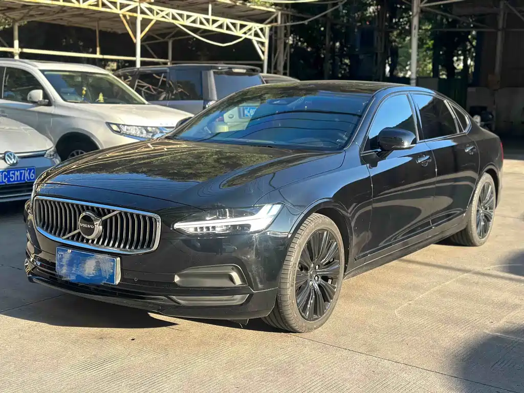 Volvo S90 2023