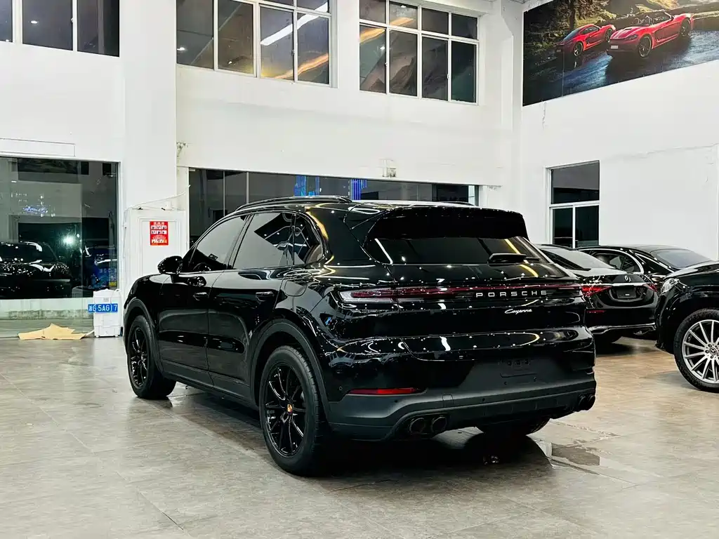 Porsche Cayenne 2024