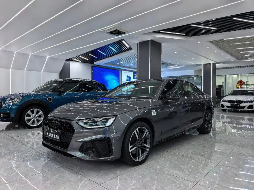 Audi A4 2023