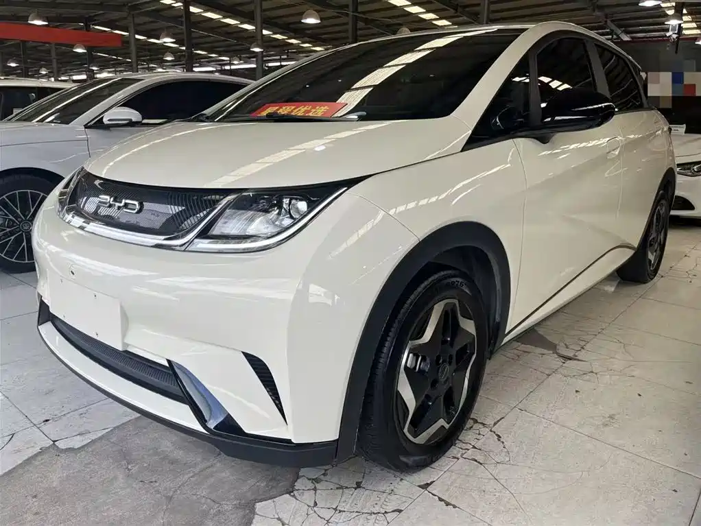 BYD Dolphin 2023
