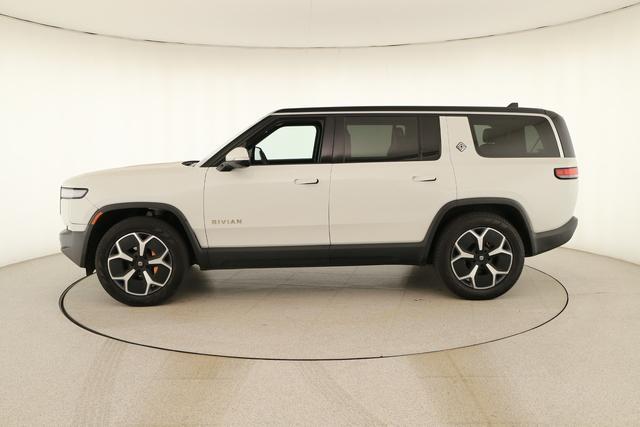 Rivian R1S 2024