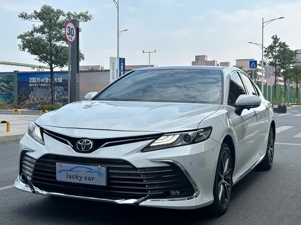 Toyota Camry 2023