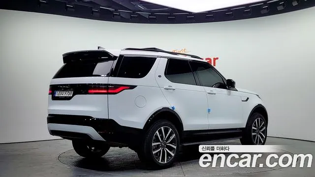 Land Rover Discovery 2022