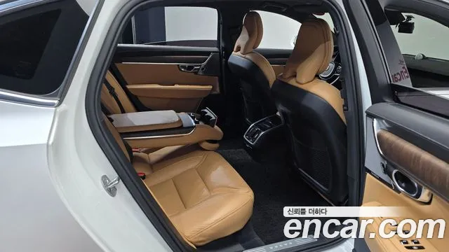 Volvo S90 2022