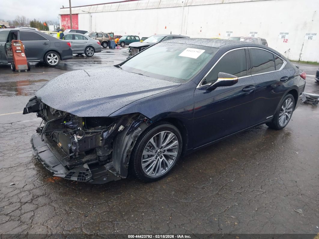 Lexus ES 2021