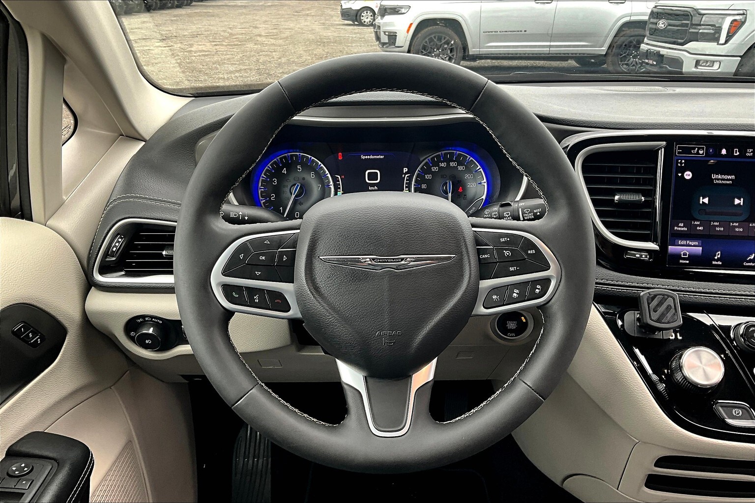 Chrysler Pacifica 2023