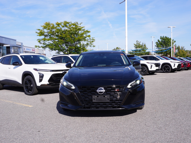 Nissan Altima 2023