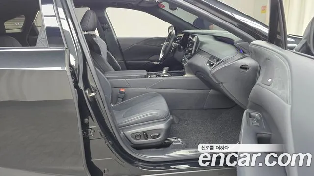 Lexus RX 2023
