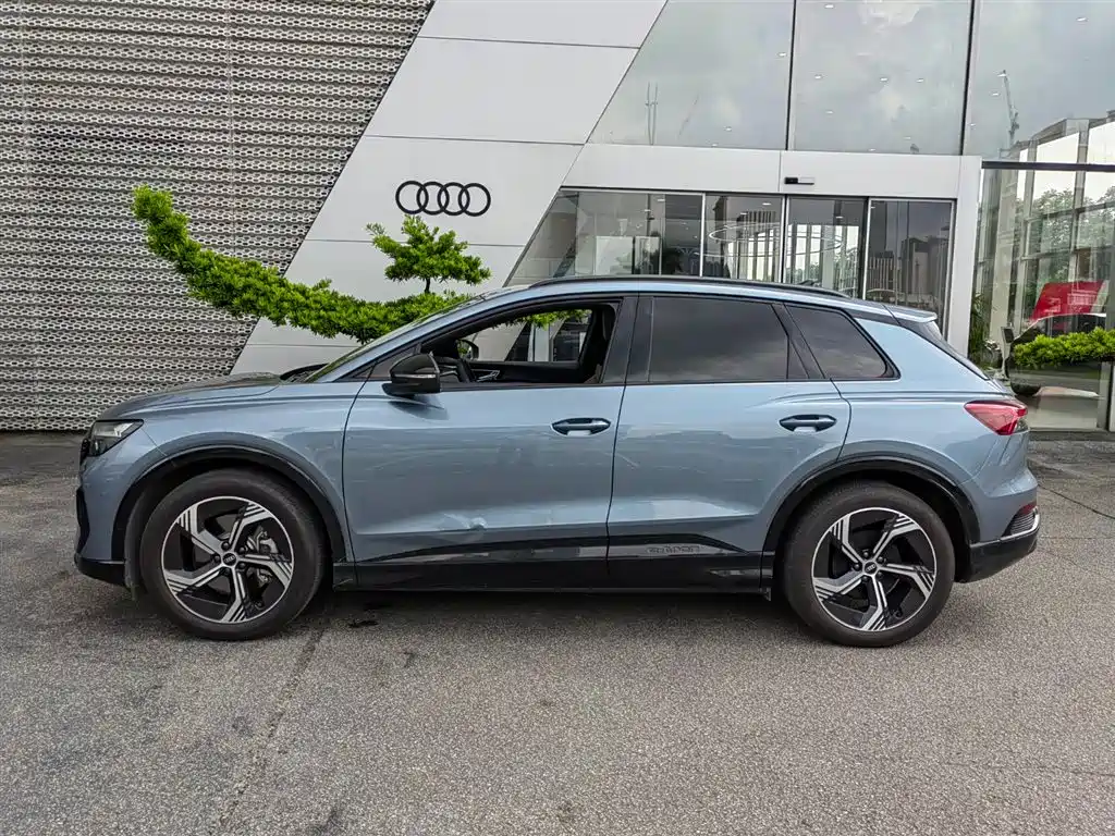 Audi Q4 e-tron 2022