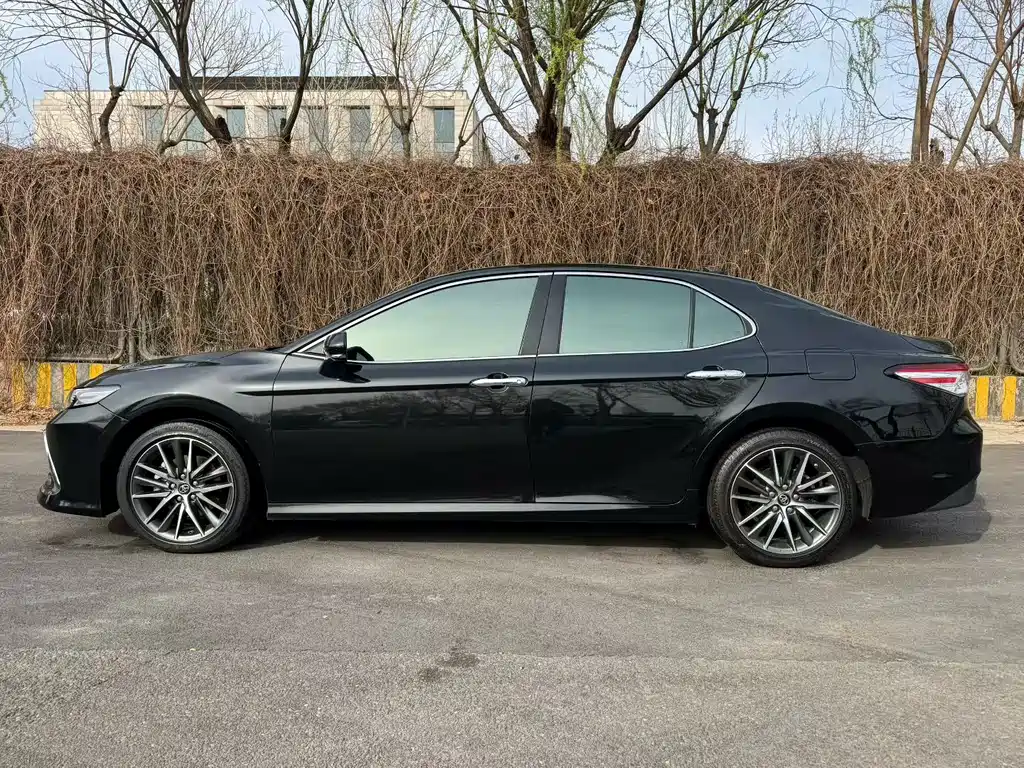 Toyota Camry 2024