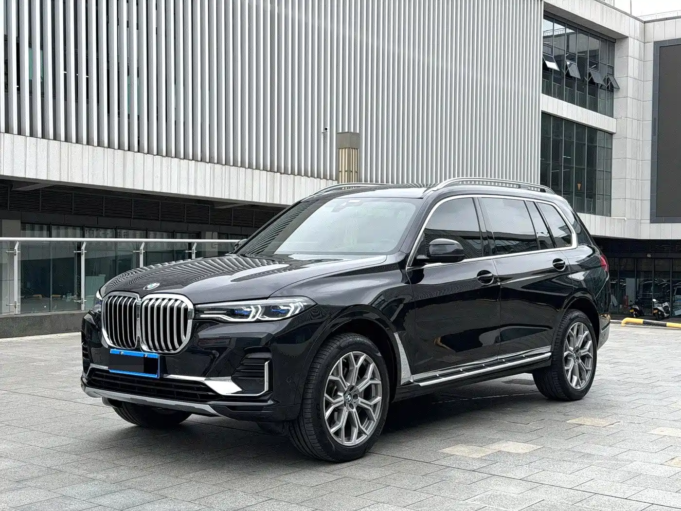 BMW X7 2021