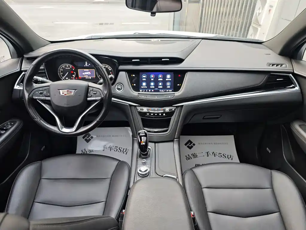 Cadillac XT6 2021