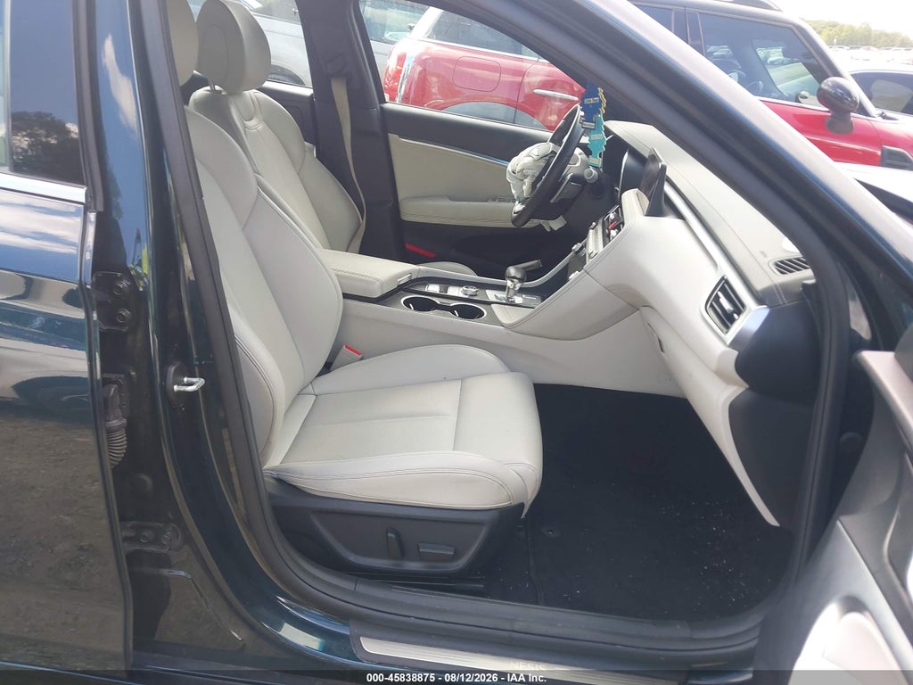 Genesis G70 2025