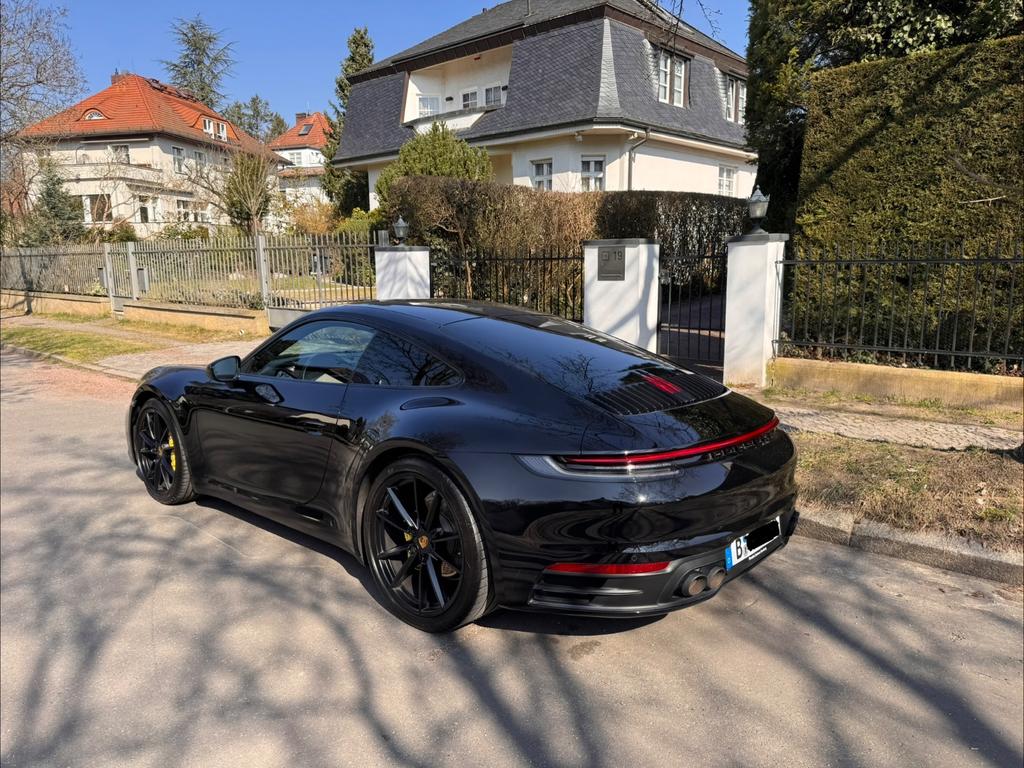 Porsche 992 2021