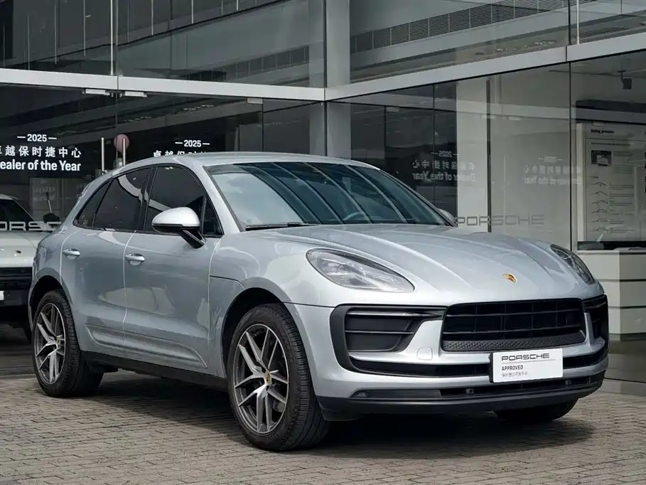 Porsche Macan 2024