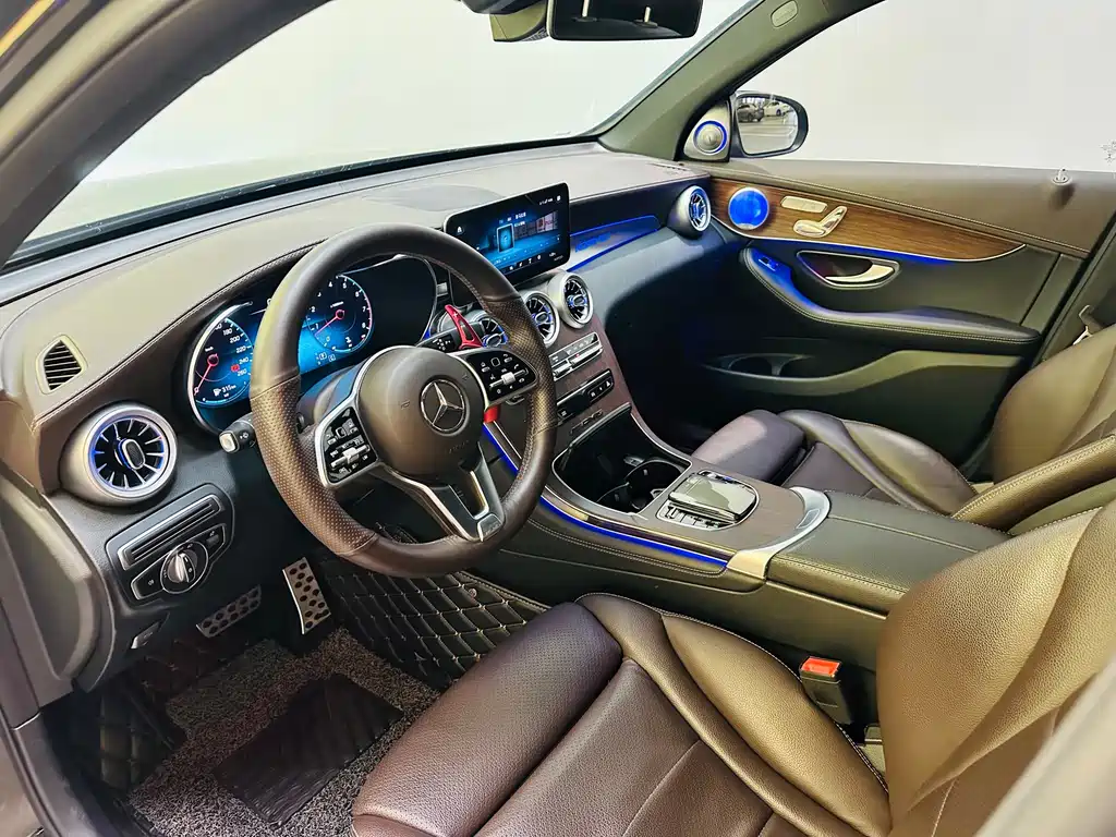 Mercedes-Benz GLC 2021