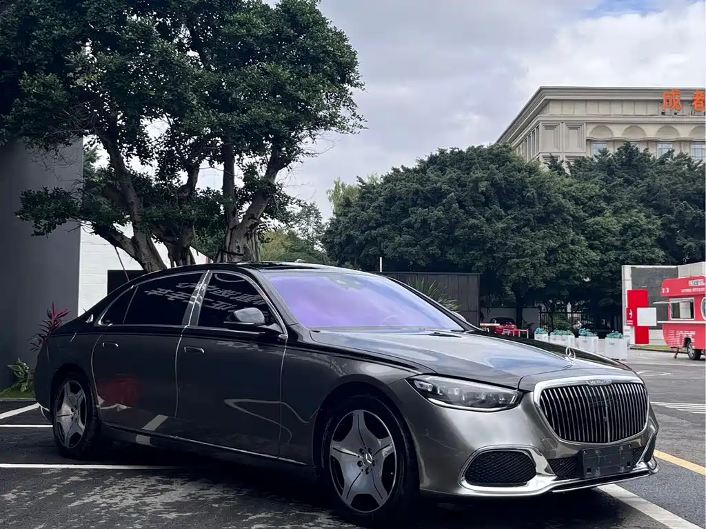 Mercedes-Benz Maybach S-Класс 2022