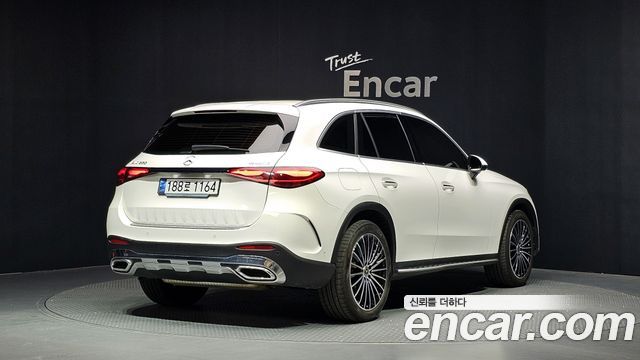 Mercedes-Benz GLC 2024