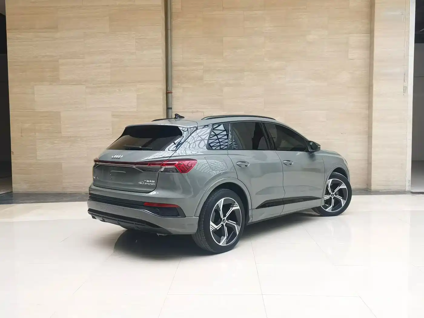 Audi Q4 e-tron 2023