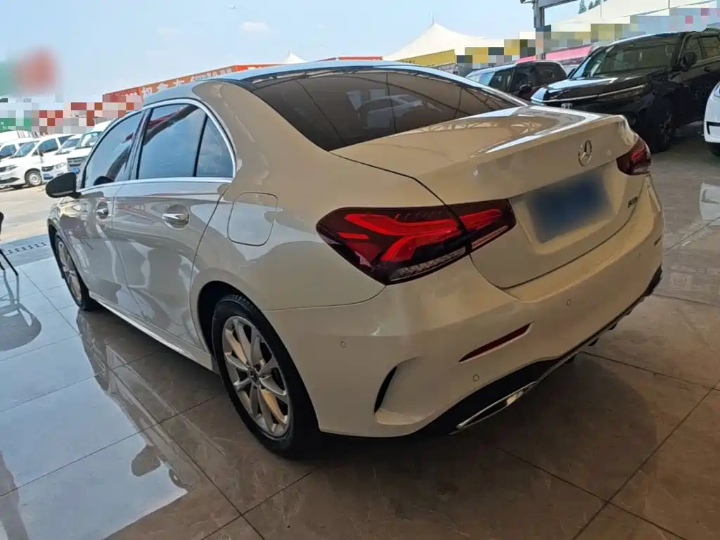 Mercedes-Benz A-Класс 2021