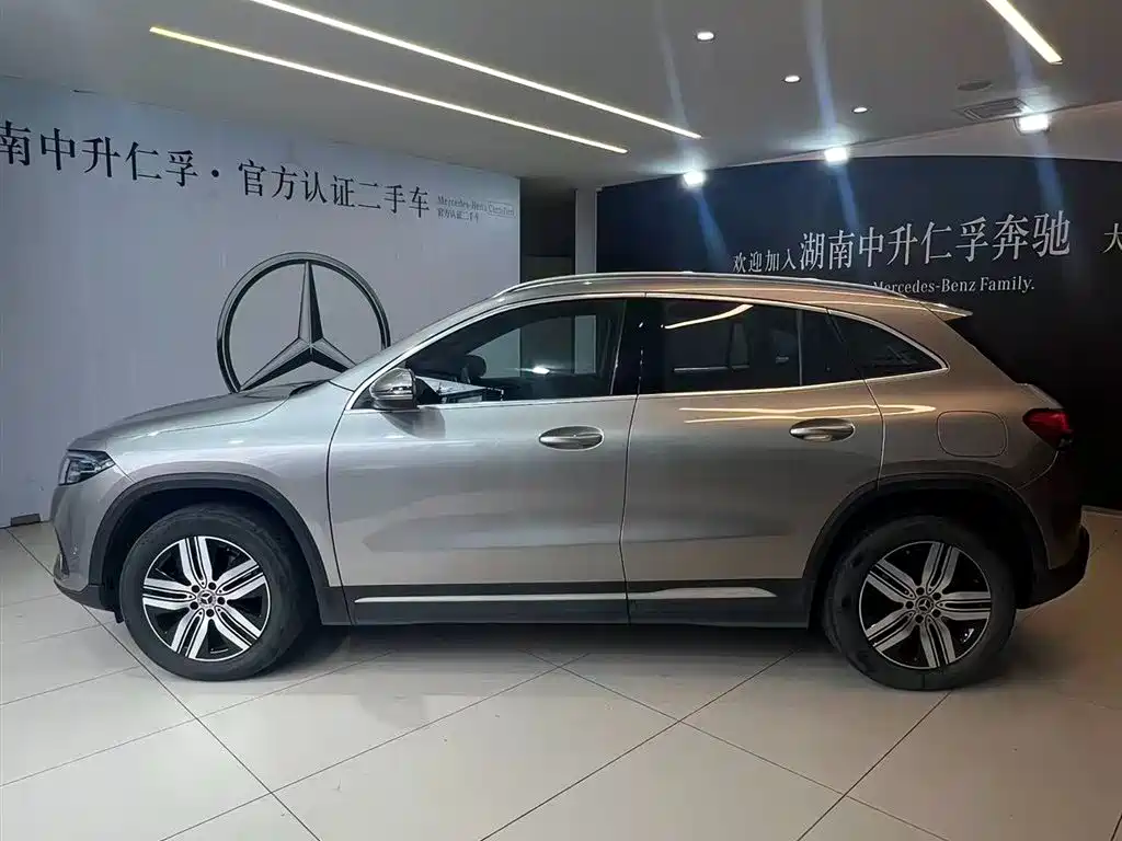 Mercedes-Benz EQA 2023