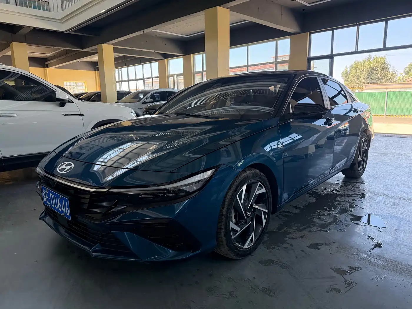 Hyundai Elantra 2023