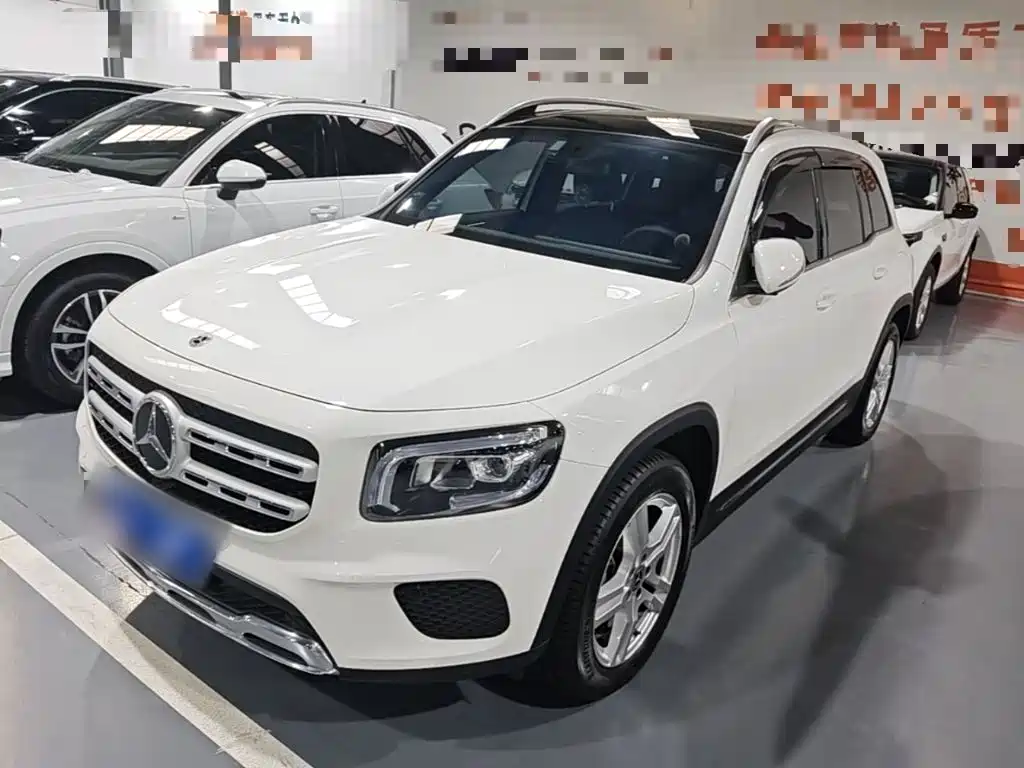 Mercedes-Benz GLB 2023