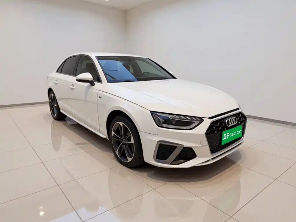 Audi A4 2024