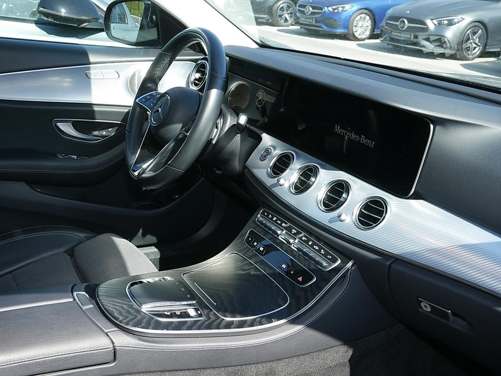 Mercedes-Benz E 220 2023