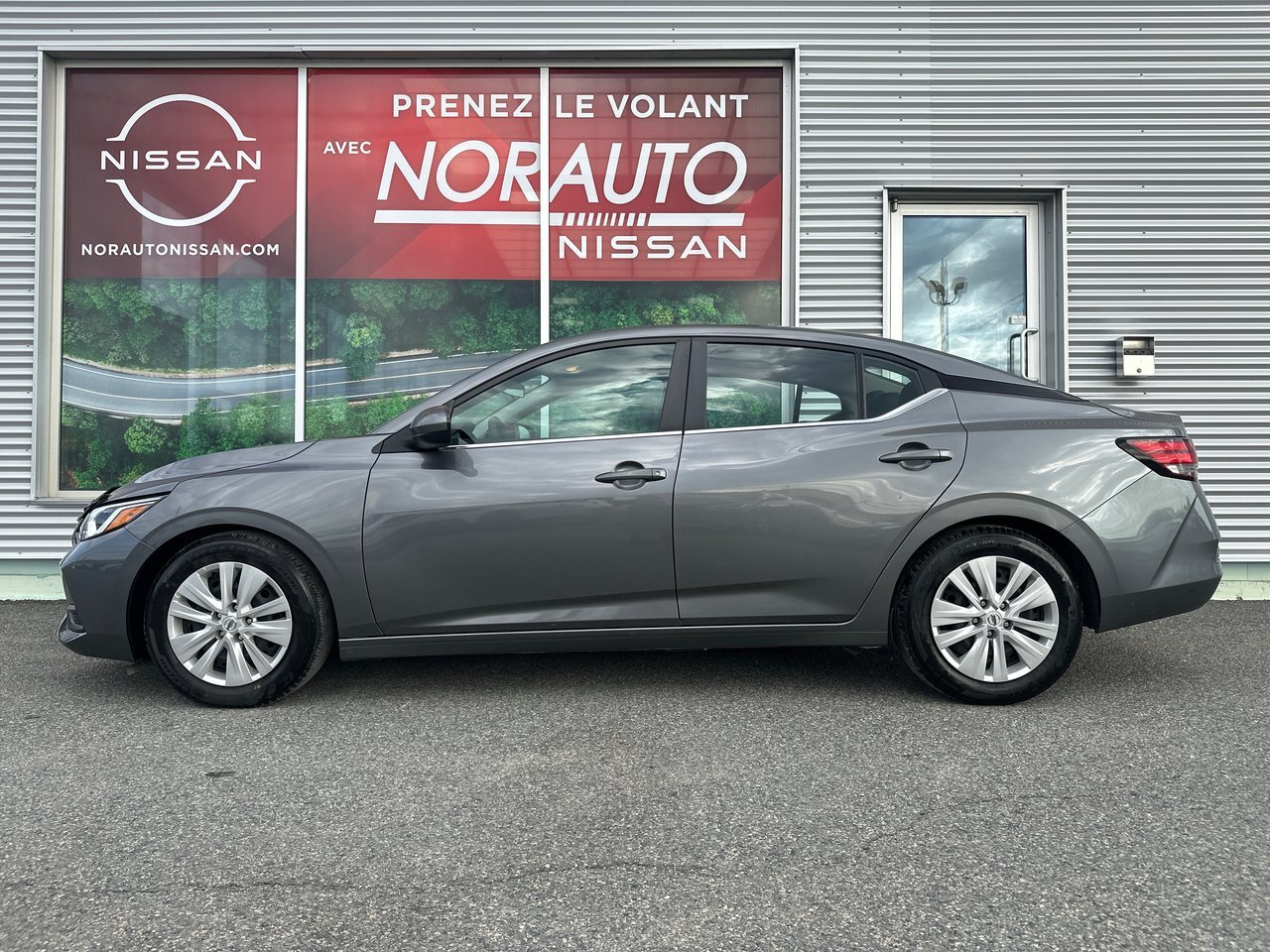 Nissan Sentra 2023