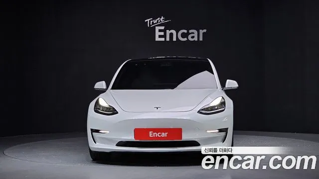 Tesla Model 3 2020