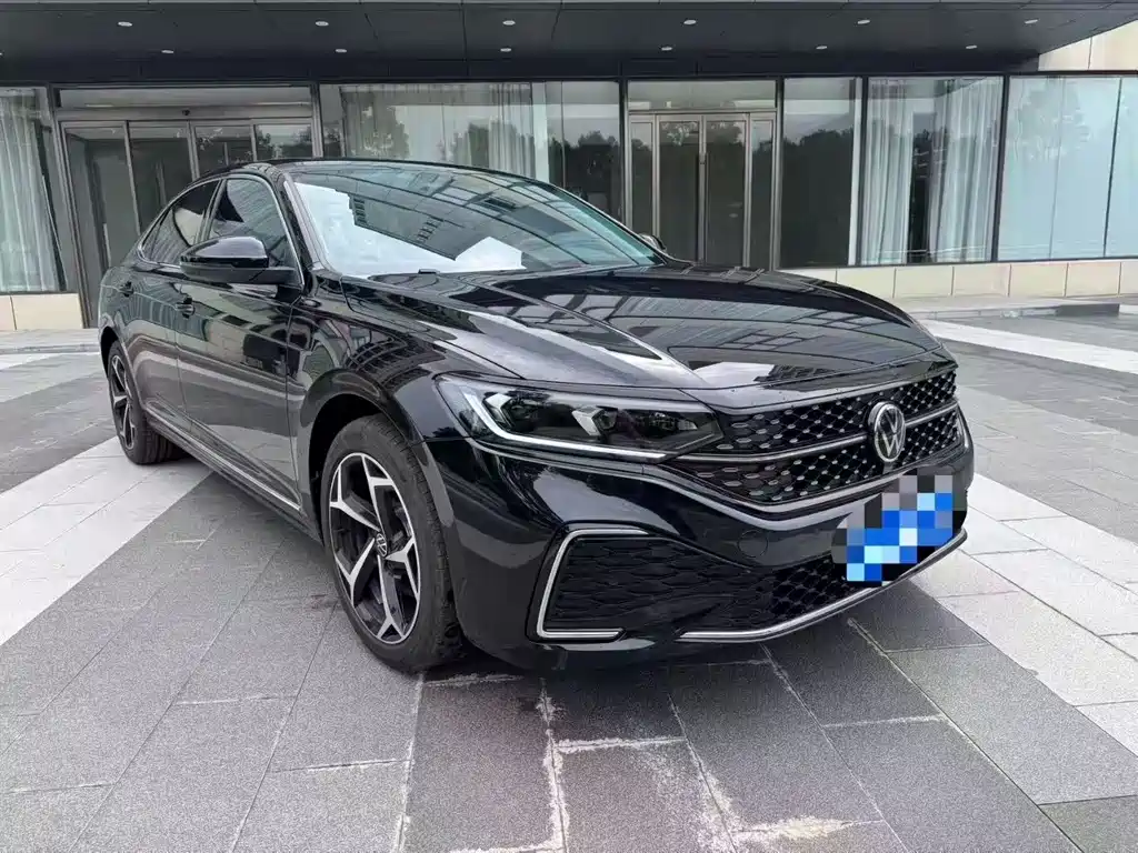 Volkswagen Passat 2025