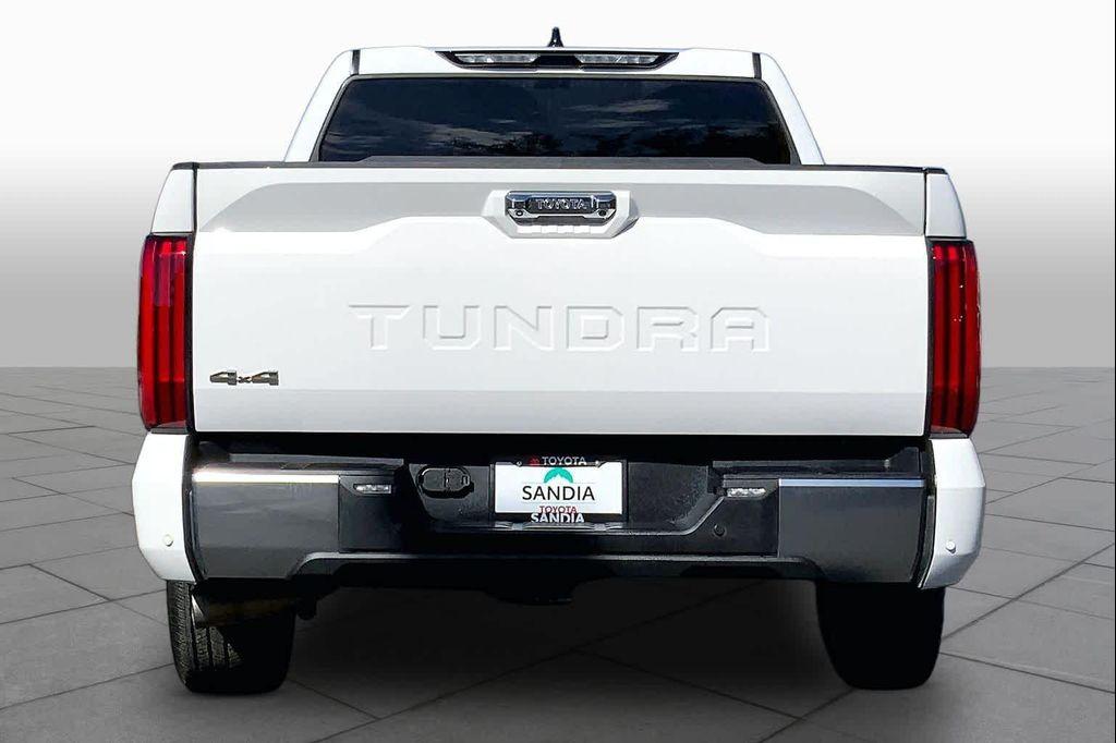 Toyota Tundra 2023