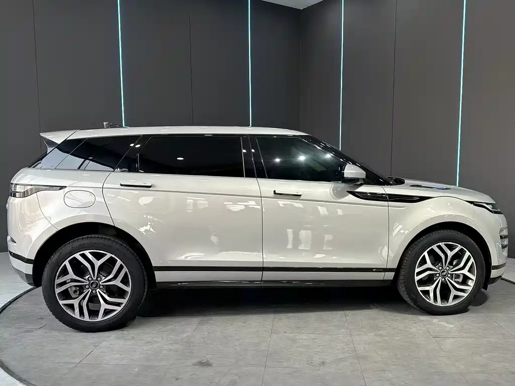 Land Rover Range Rover Evoque 2023
