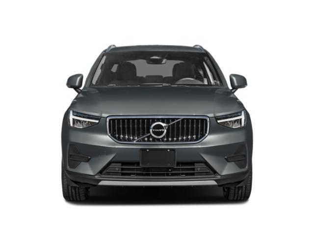 Volvo XC40 2025