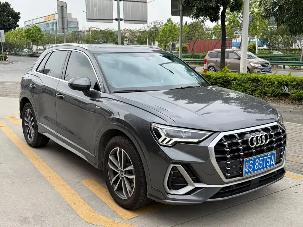 Audi Q3 2022