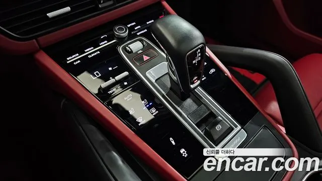 Porsche Cayenne 2021