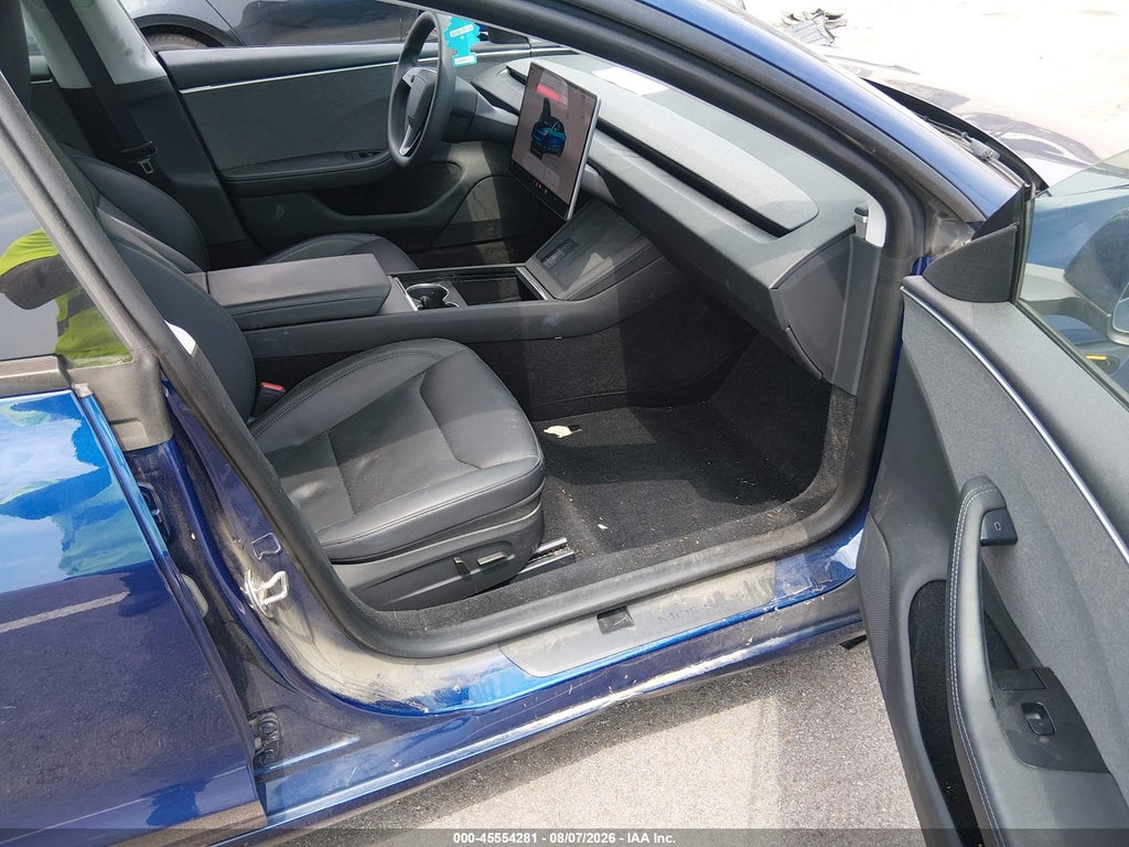 Tesla Model 3 2024