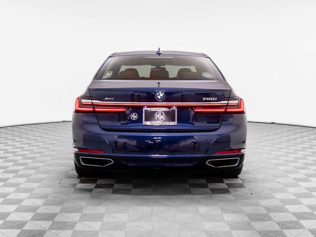 BMW 750 2022